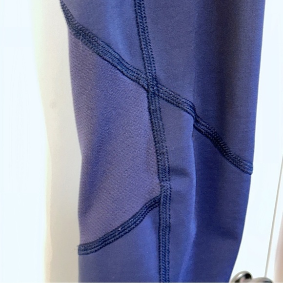 Lululemon Pace Rival Crop (22")
Blueberry Jam Size 4 - Picture 8 of 14